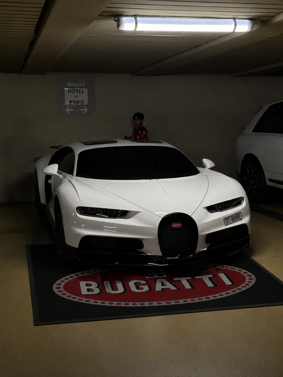 Premium Bugatti Garage Rug – 5x7 ft (60x87")